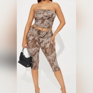Fashion Nova Brown Velvet Tie-Dye Capri Set
